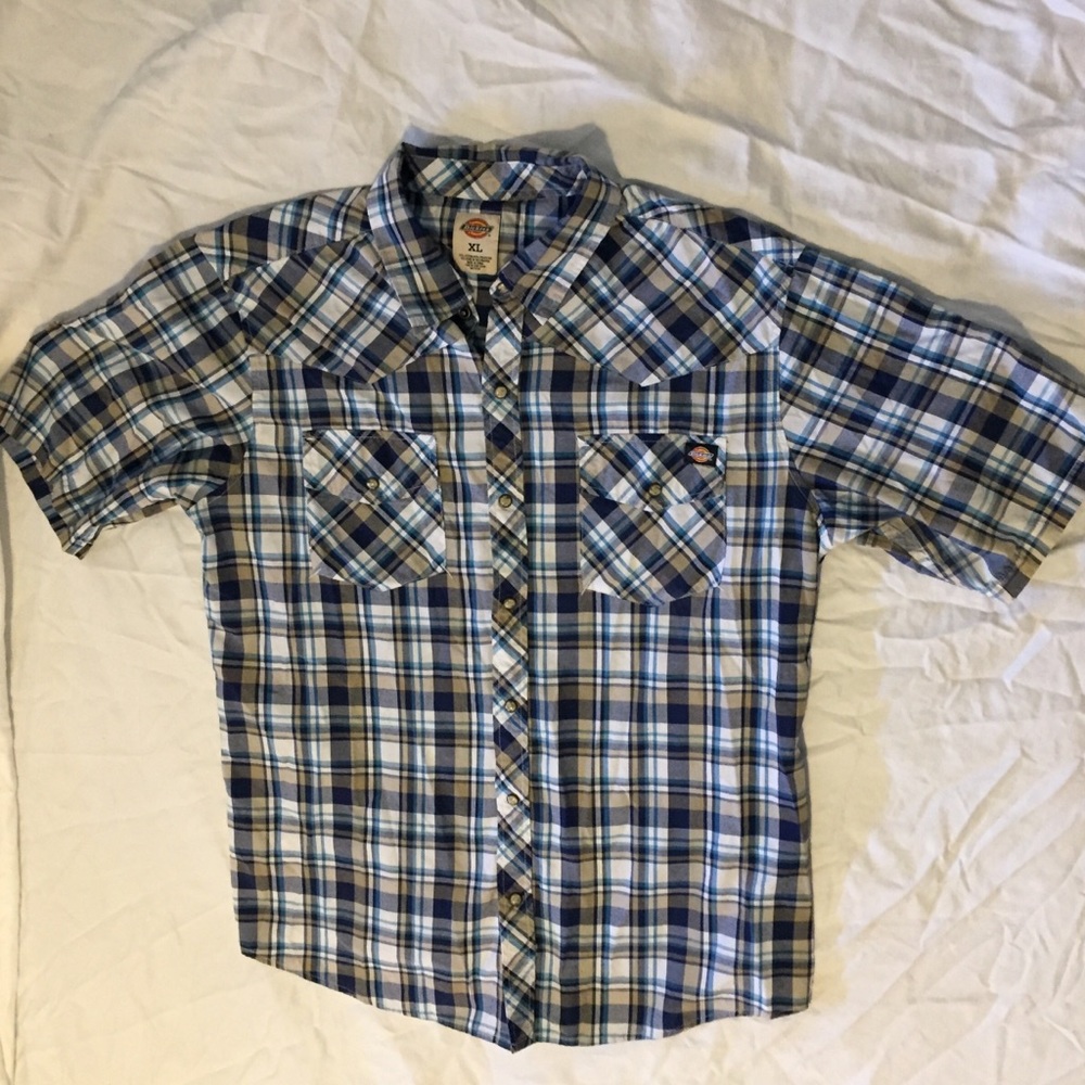 Men’s Dickies short sleeve flannel button up top